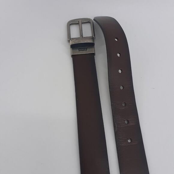 Levi's Men's Leather Dark Belt Brown Size 40 Silver Tone Single prong Buckle - Picture 4 of 13
